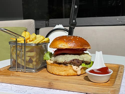 CHEESEBURGER CHEESEBURGER