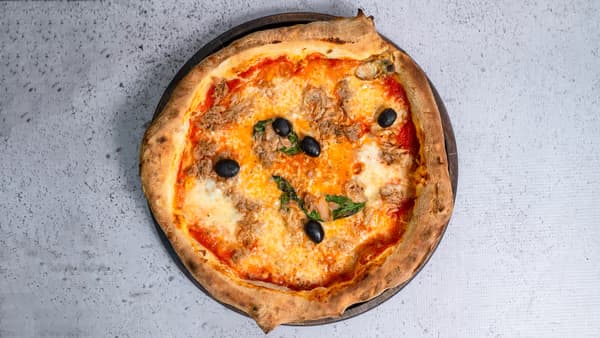 Pizza Tonno Pizza Tonno
