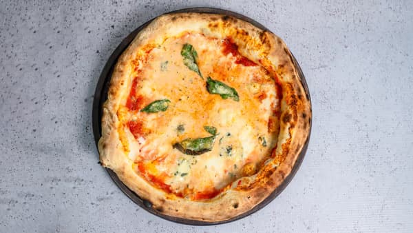 Pizza 4 Formaggi Pizza 4 Formaggi