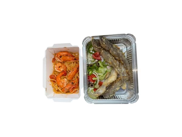 Merluc Friturë + Sallatë + Linguini me Karkalec Merluc Friturë + Sallatë + Linguini me Karkalec