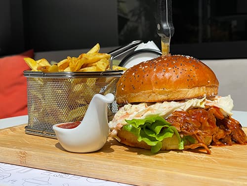 BBQ PORK BURGER BBQ PORK BURGER