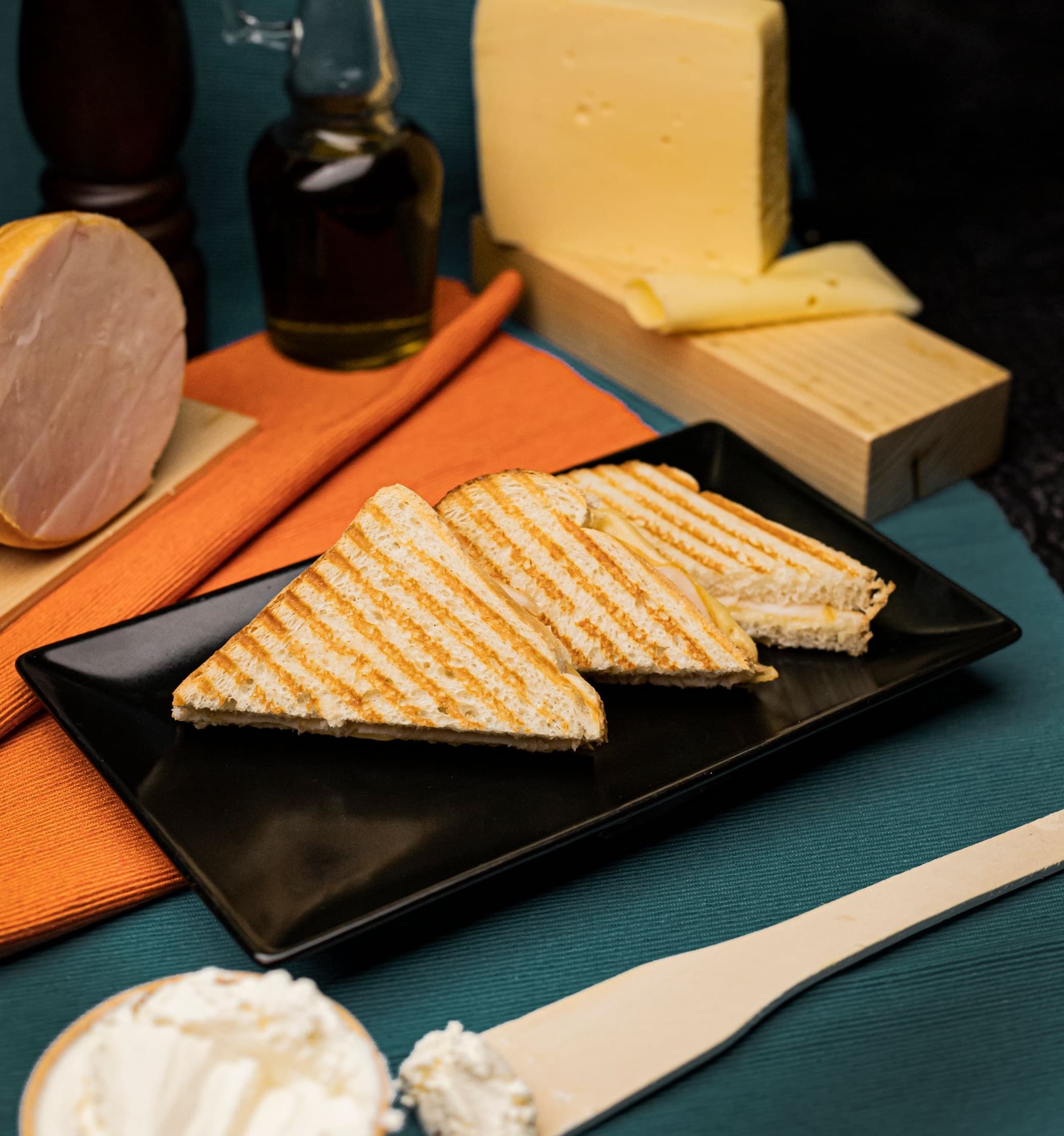 Tost Pancetë & Vezë e Pjekur Tost Pancetë & Vezë e Pjekur