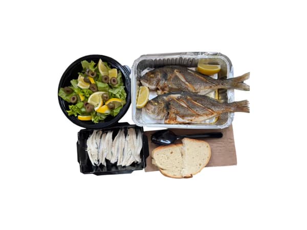 2 Koca Zgare + Sallatë Jeshile + Açuge Crudo 2 Koca Zgare + Sallatë Jeshile + Açuge Crudo